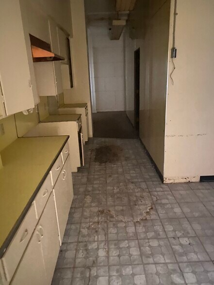 More Photos Of 100 S Euclid Ave, Ontario Storefront For Lease