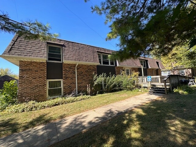 More Photos Of 241 Maple St, Paw Paw Multifamily For Sale