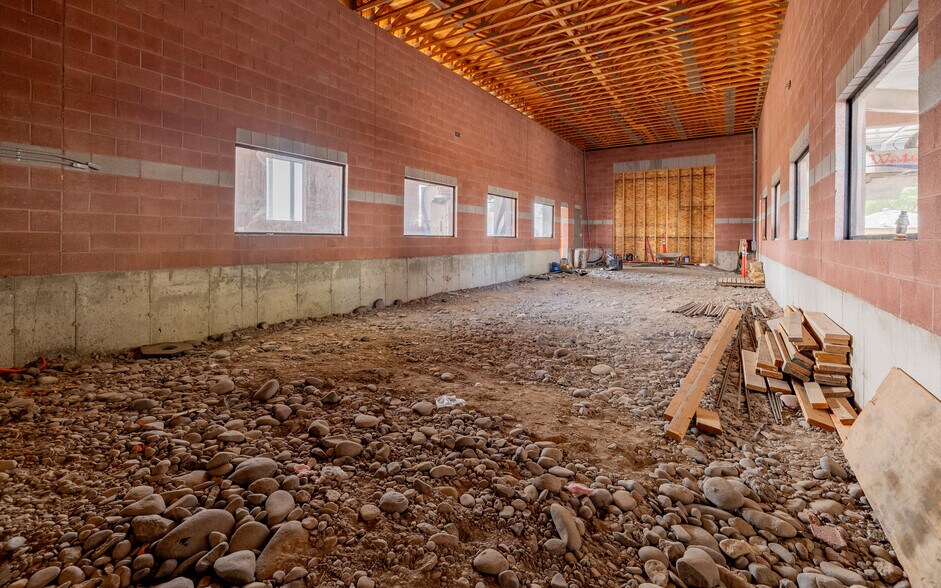 More Photos Of 286 S Douglas St, Powell Specialty For Sale