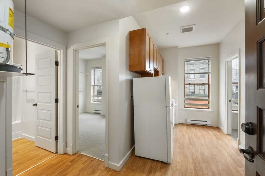 More Photos Of 668 S King St, Seattle Apartments For Lease