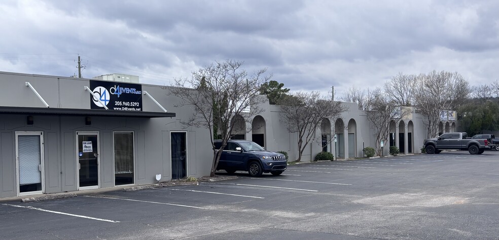 More Photos Of 237 Oxmoor Cir, Birmingham Unknown For Lease