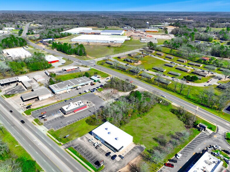 More Photos Of 1445 S Alabama Ave, Monroeville Storefront Retail Office For Sale