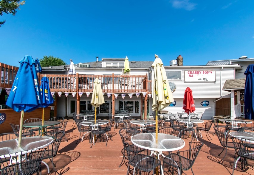 More Photos Of 141 Congamond Rd, Southwick Restaurant For Lease