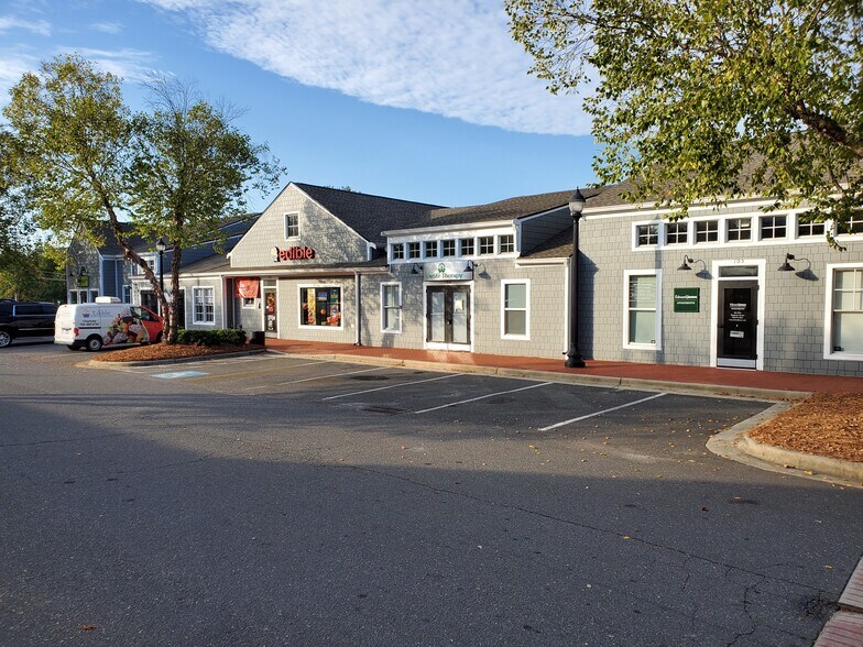 More Photos Of 10917 Black Dog Ln, Charlotte Office For Lease