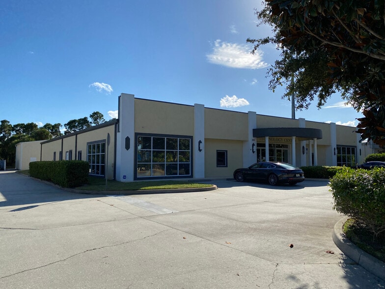 More Photos Of 3143 Skyway Cir, Melbourne Light Manufacturing For Lease