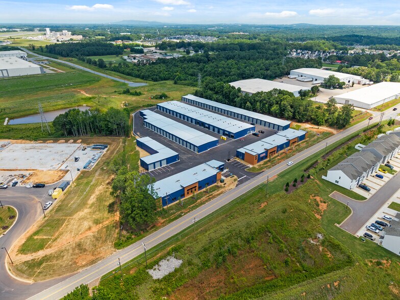 More Photos Of 720 Antioch Dr, Greenville Specialty For Lease