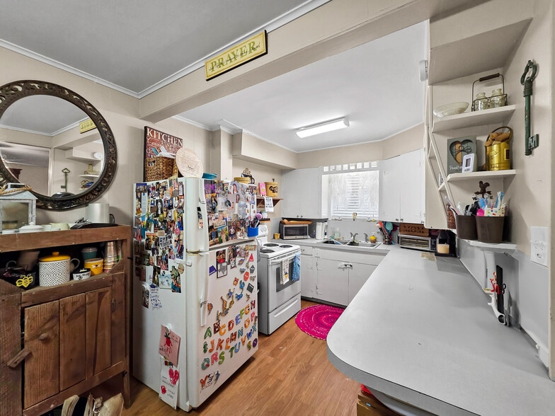 More Photos Of 617 Main St, Liberty Storefront Retail Office For Sale