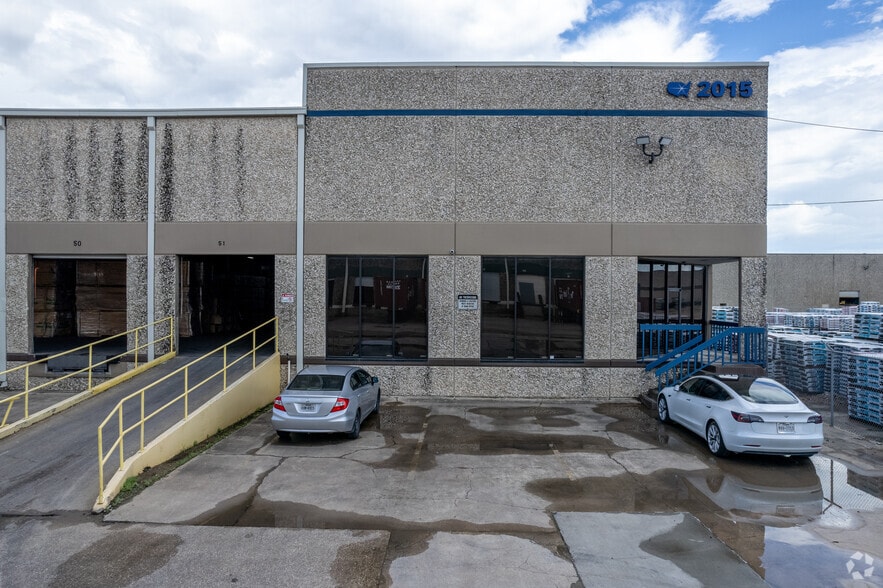 More Photos Of 2015 Turning Basin Dr, Houston Service For Lease