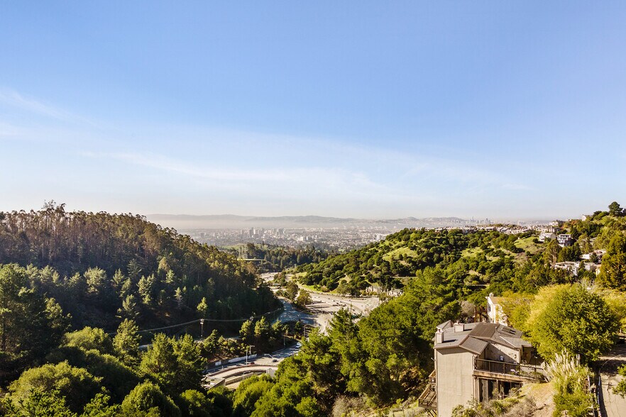 More Photos Of Tunnel Rd. & Broadway Tunnel Fwy, Oakland Land For Sale