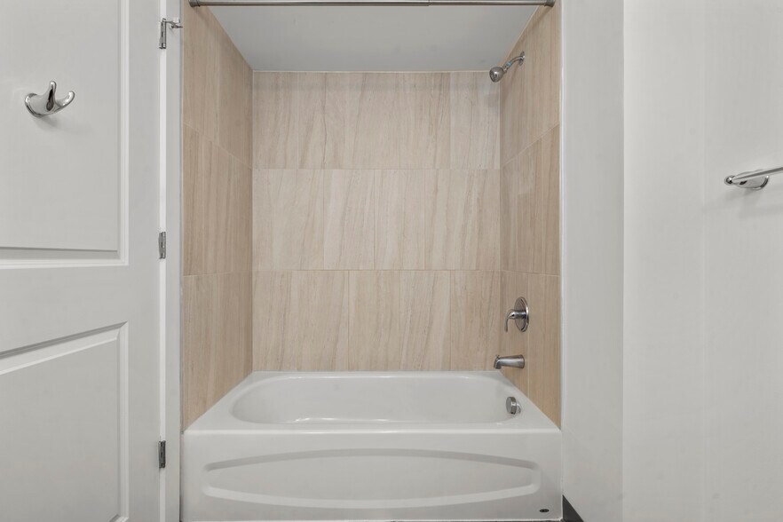 More Photos Of 50 Morgan St, Hartford Apartments For Lease