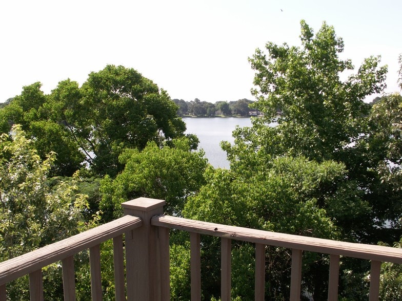 More Photos Of 5267 Greenwich Rd, Virginia Beach Office For Sale