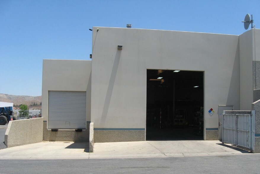 More Photos Of 1215 Graphite Dr, Corona Warehouse For Sale