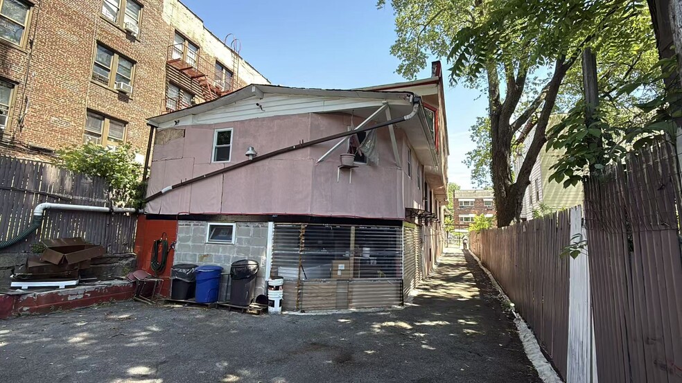More Photos Of 3935 Barnes Ave, Bronx Apartments For Sale