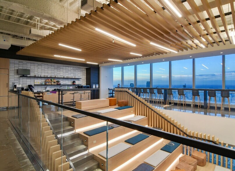 More Photos Of 4 World Trade Center, New York Office For Lease