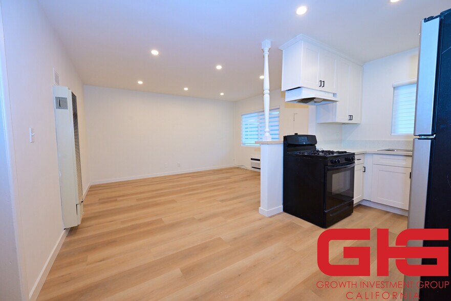 More Photos Of 833 W Duarte Rd, Arcadia Apartments For Sale