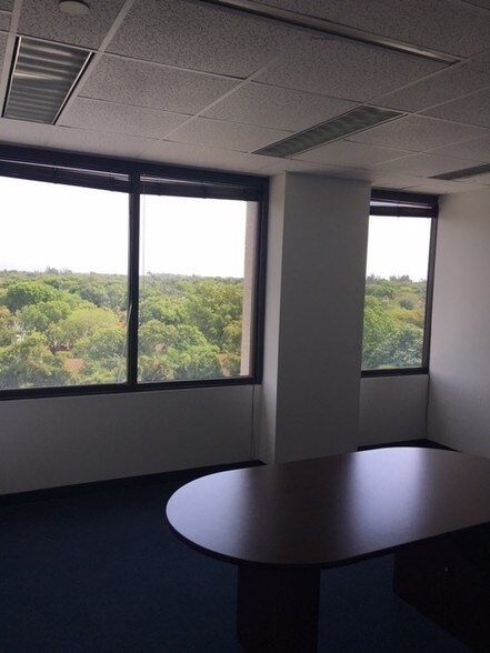 More Photos Of 6355 NW 36th St, Miami Loft Creative Space For Lease