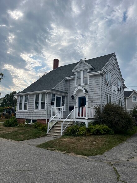 More Photos Of 299 Ocean House Rd, Cape Elizabeth Loft Creative Space For Lease