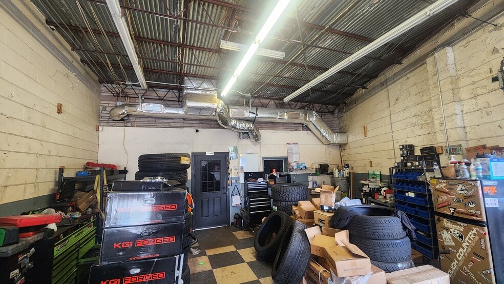 More Photos Of 2973 Phillips Hwy, Jacksonville Auto Repair For Sale