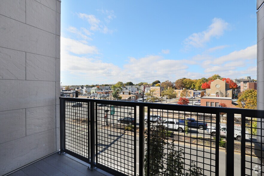 More Photos Of 231 Washington St, Salem Coworking Space