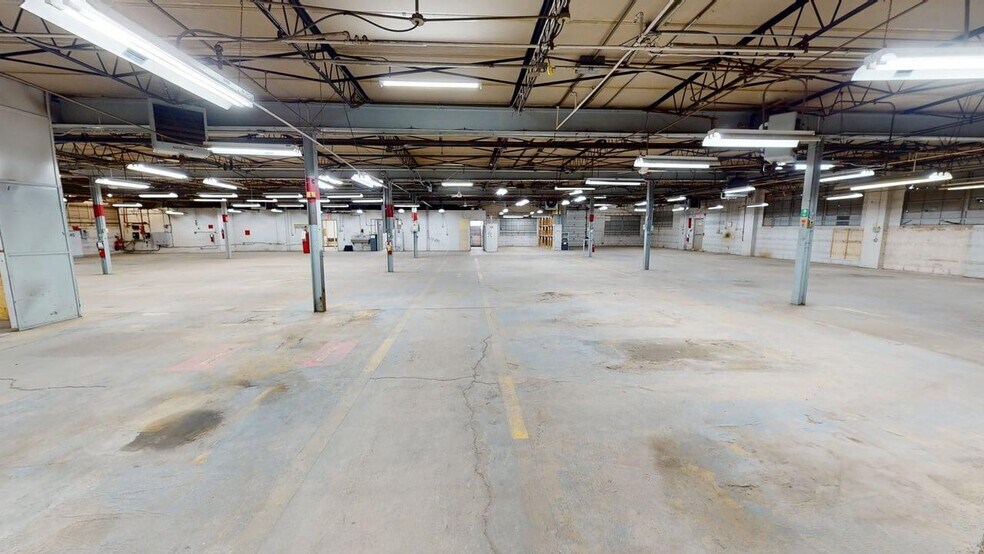 More Photos Of 1509 W Le Moyne St, Melrose Park Warehouse For Sale
