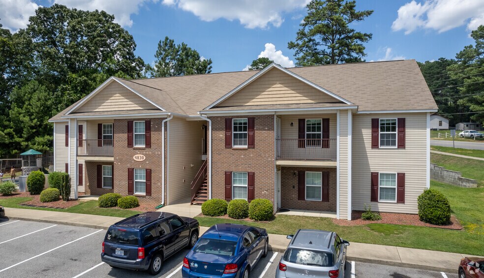 More Photos Of 4811 Cellner Dr, Fayetteville Apartments For Sale