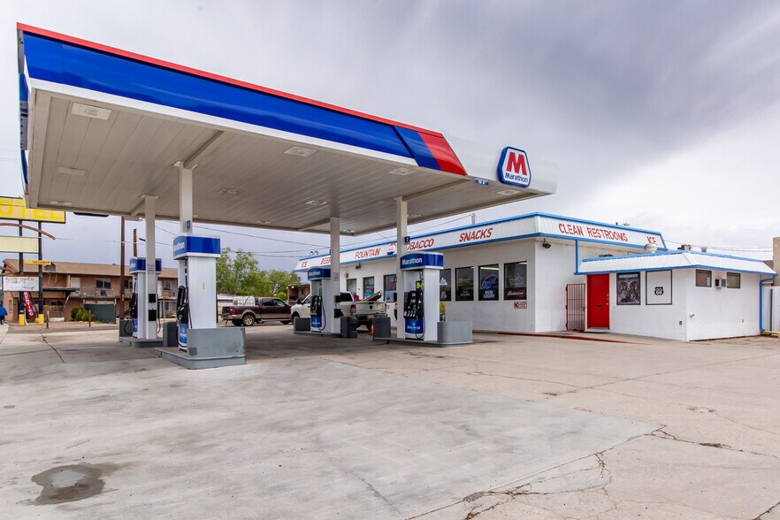 More Photos Of 404 Navajo Blvd, Holbrook Service Station For Sale
