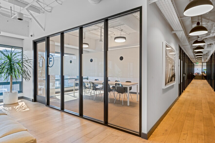 More Photos Of 100 W Broadway, Long Beach Office For Lease