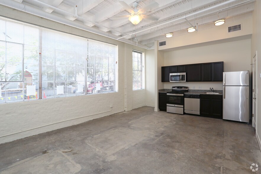 More Photos Of 615 Ferry St, Lafayette Apartments For Sale