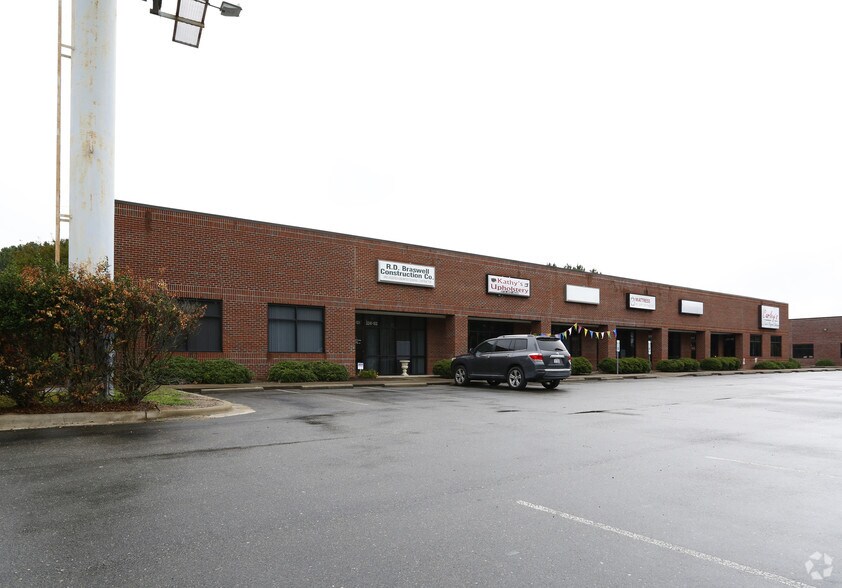 More Photos Of 3241 US Highway 70 E, Smithfield Light Distribution For Lease