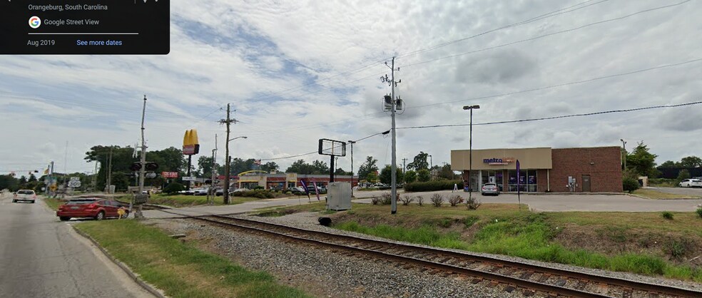 More Photos Of 597 Whitman St, Orangeburg Freestanding For Sale