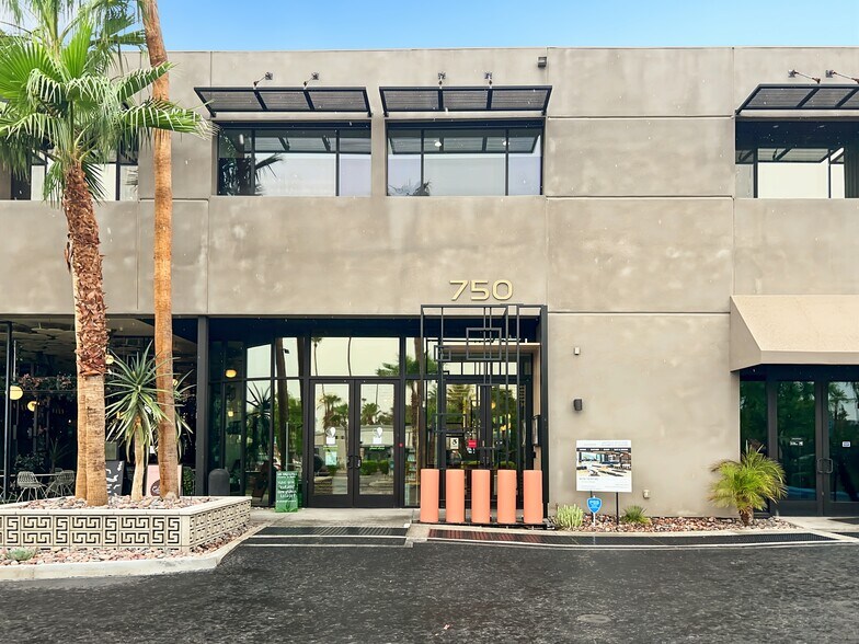 More Photos Of 750 N Palm Canyon Dr, Palm Springs Coworking Space