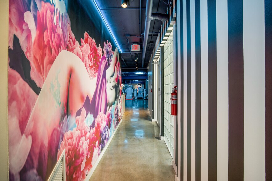 More Photos Of 2424 S Dixie Hwy, Coconut Grove Loft Creative Space For Sale