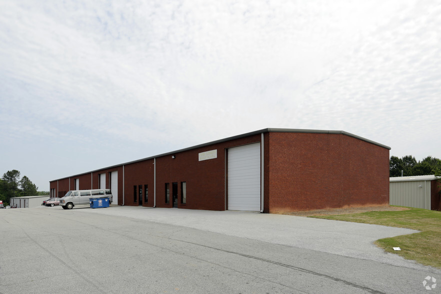 Primary Photo Of 57 Pearl Industrial Ave, Hoschton Warehouse For Lease