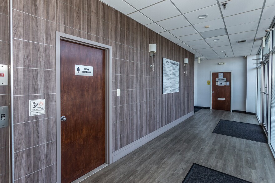 More Photos Of 1097 Old Country Rd, Plainview Medical For Lease