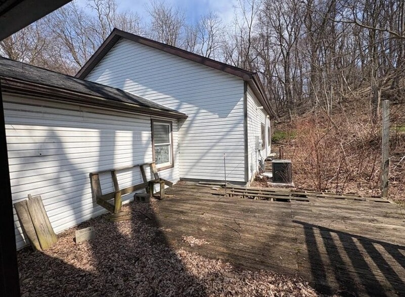 More Photos Of 8-10 S High St, Victor Freestanding For Sale