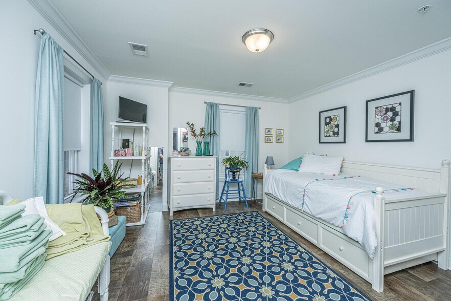 More Photos Of 141 Limehouse Dr, Summerville Daycare Center For Sale