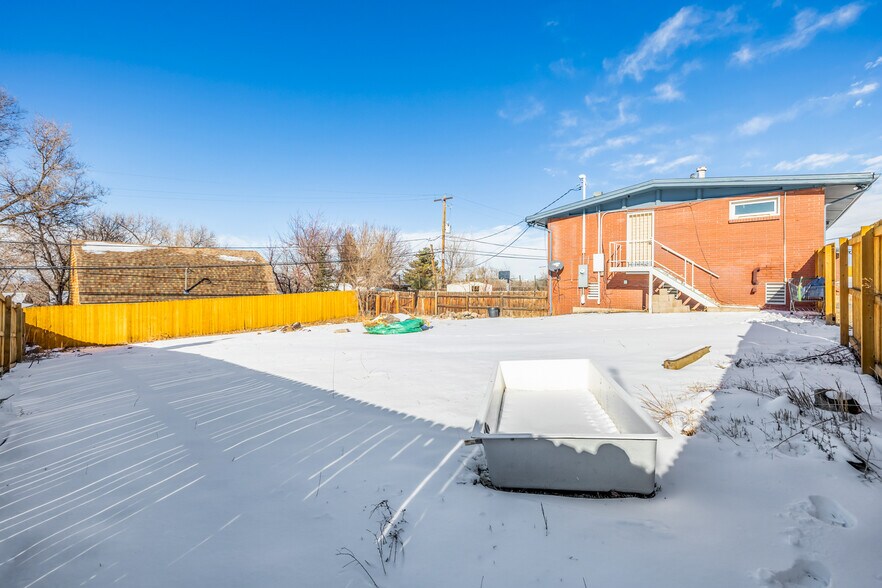 More Photos Of 8221 Bradburn Dr, Westminster Office For Sale