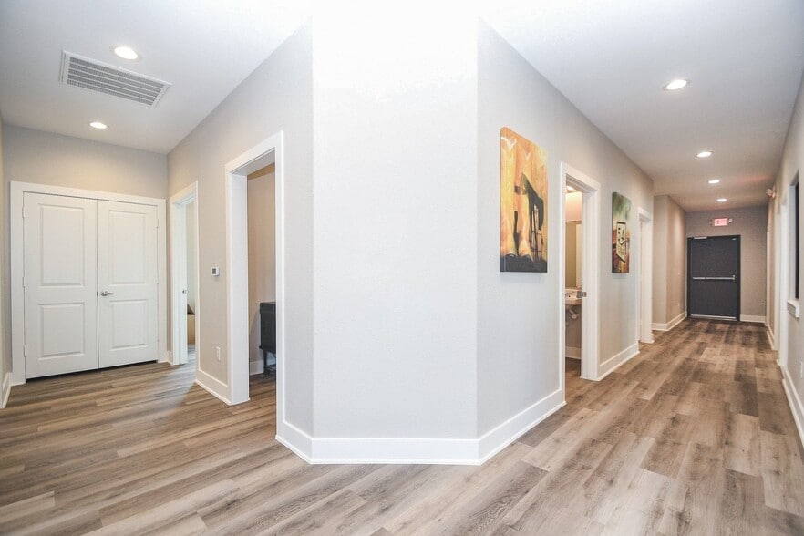 More Photos Of 23219 Red River Dr, Katy Medical For Sale