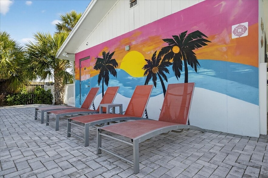 More Photos Of 523 72nd Ave, St Pete Beach Hotel For Sale