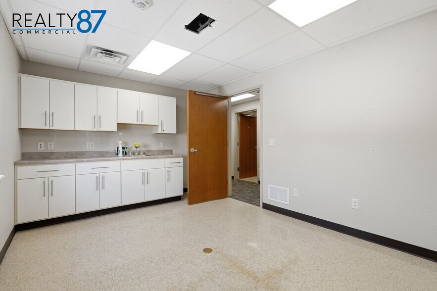 More Photos Of 4659 Highway 13, Central City Restaurant For Sale