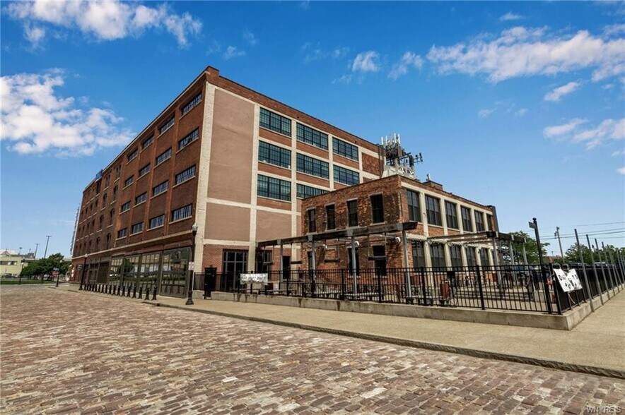 More Photos Of 79 Perry St, Buffalo Loft Creative Space For Lease