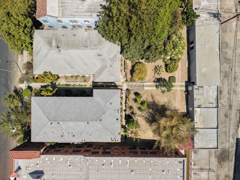 More Photos Of 120 S Coronado St, Los Angeles Apartments For Sale