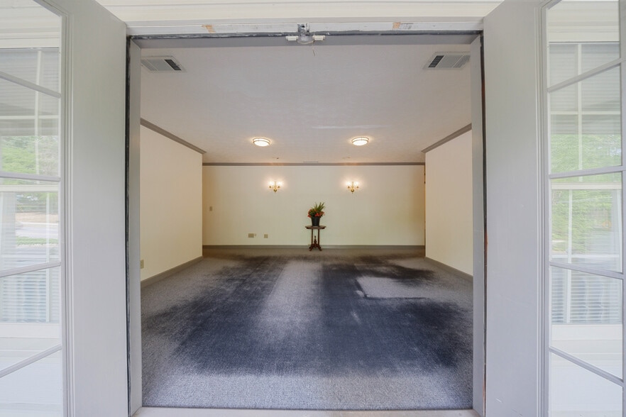 More Photos Of 783 Holcomb Bridge Rd, Norcross Office For Sale