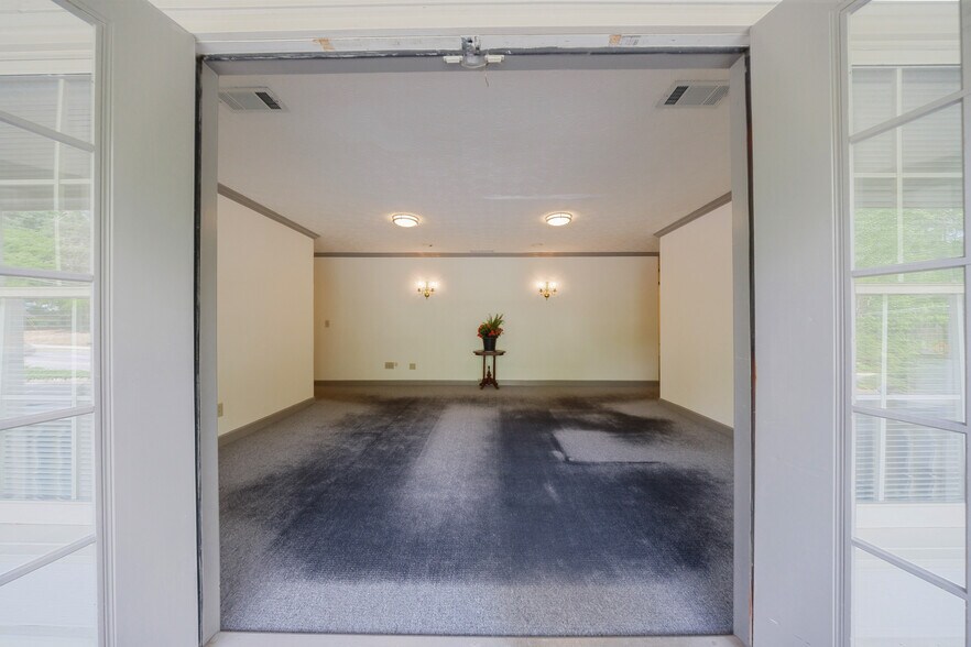 More Photos Of 783 Holcomb Bridge Rd, Norcross Office For Sale