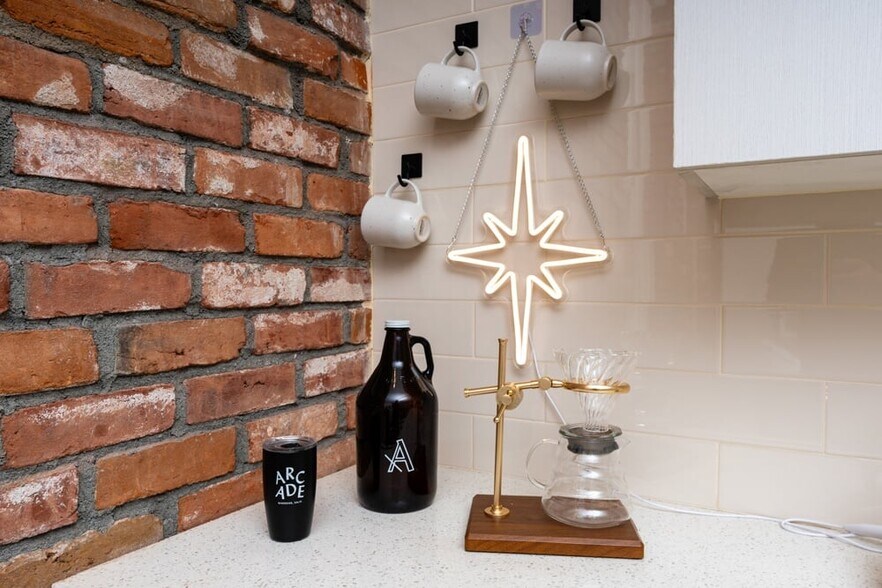 More Photos Of 3750 Main St, Riverside Apartments For Lease