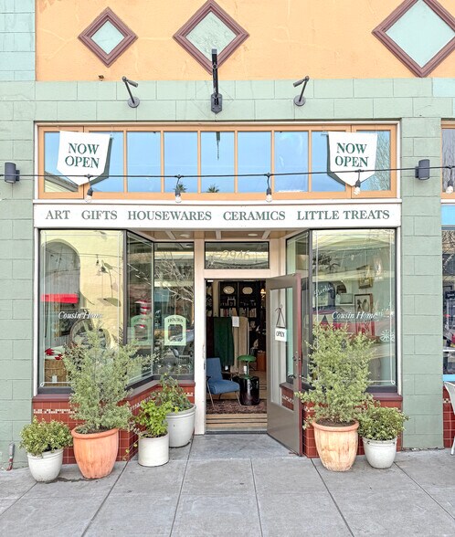 More Photos Of 2950 College Ave, Berkeley Storefront For Lease