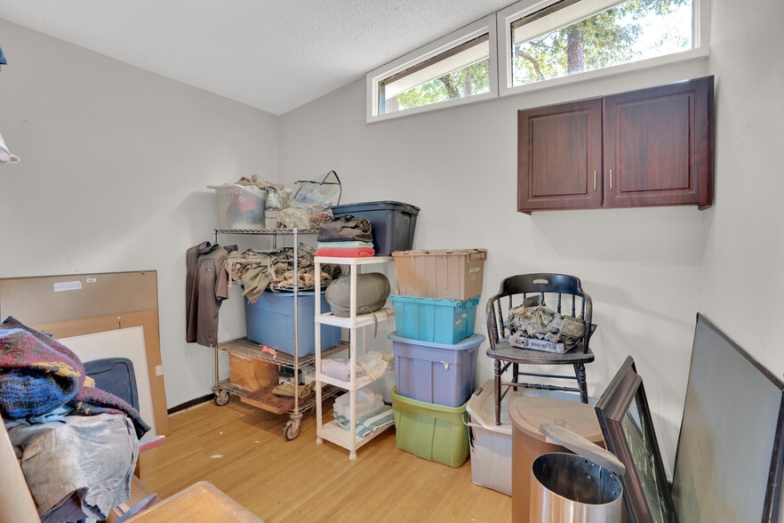 More Photos Of 128 Latonea Dr, Columbia Office Residential For Sale