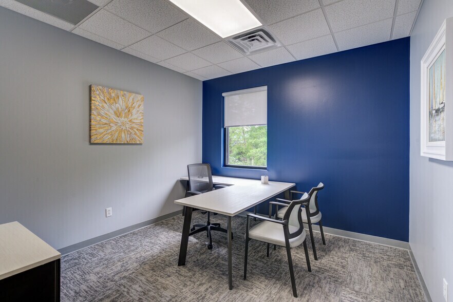 More Photos Of 2590 Gaskins Rd, Henrico Office For Lease