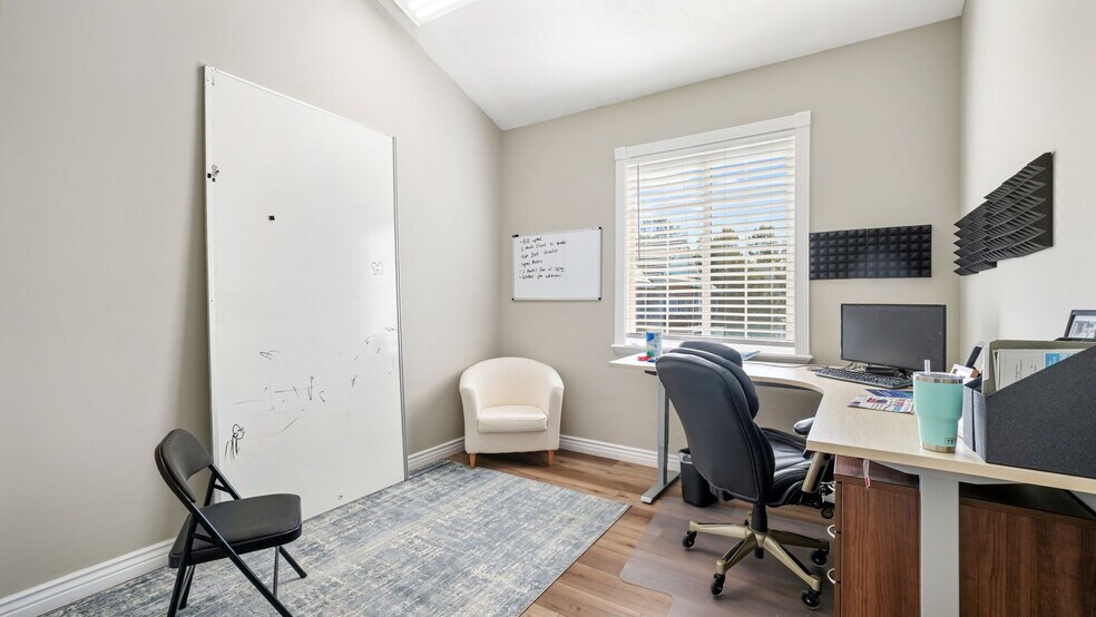 More Photos Of 891 W Baxter Dr, South Jordan Office For Sale