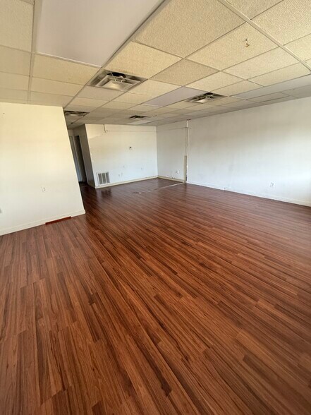 More Photos Of 4134-4136 W US Highway 90, Lake City Freestanding For Lease